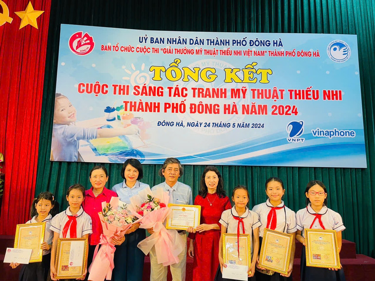 Học sinh nhà trường đạt nhiều giải cao tại các cuộc thi. Học sinh nhà trường đạt nhiều giải cao tại các cuộc thi.