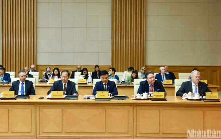 Các doanh nghiệp của Hội đồng Kinh doanh Hoa Kỳ-ASEAN tham dự buổi tiếp.