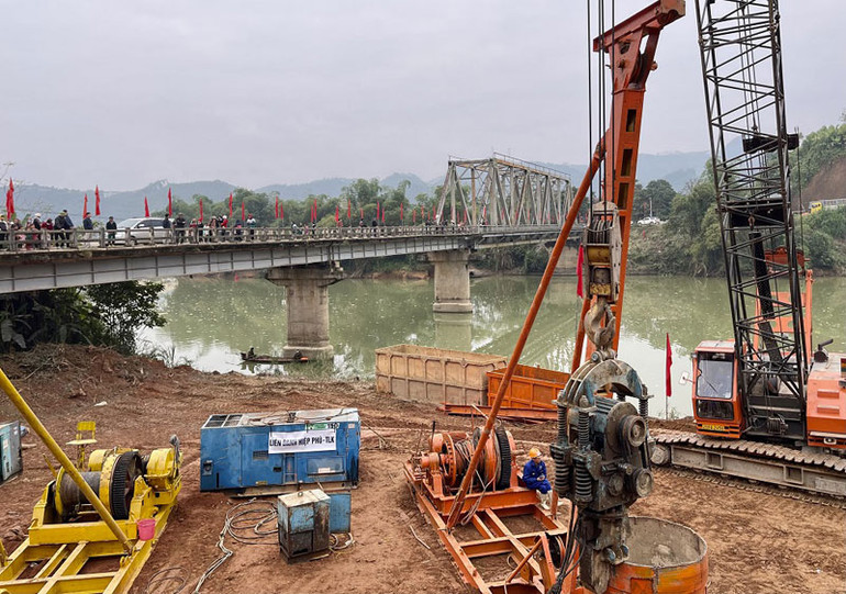 Cầu Tô Mậu cũ sẽ được thay thế sau 18 tháng tới.