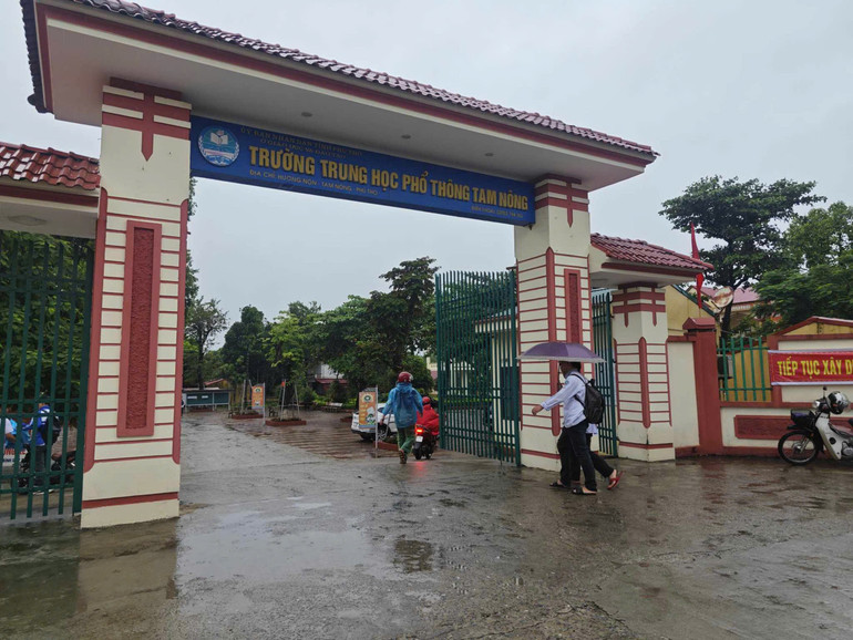 Lũ sông Thao vượt mức lịch sử, nước sông Hồng dâng cao ảnh hưởng một số vùng ở Hà Nội ảnh 29