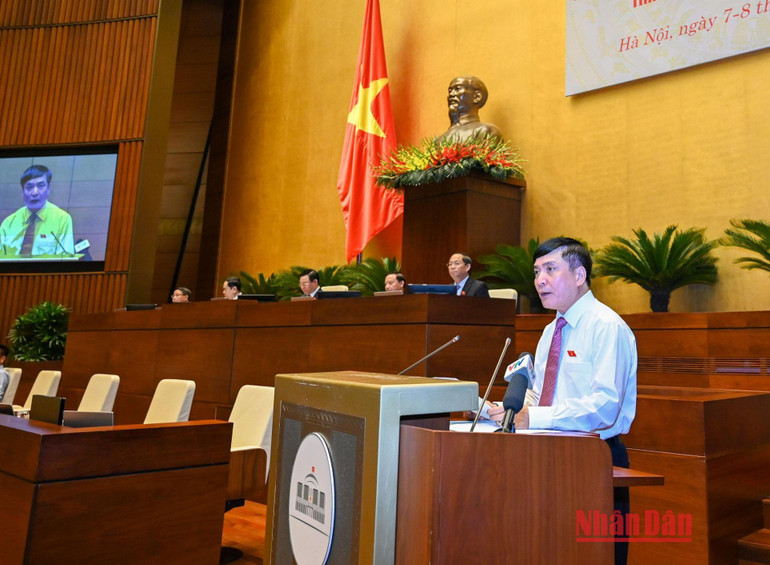 Tổng Thư ký, Chủ nhiệm Văn phòng Quốc hội Bùi Văn Cường phát biểu mở đầu hội nghị.