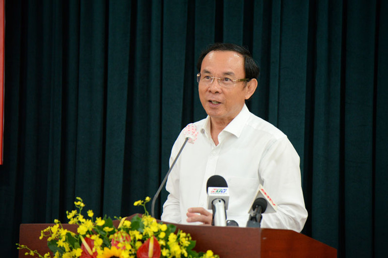 Đồng chí Nguyễn Văn Nên, Ủy viên Bộ Chính trị, Bí thư Thành ủy Thành phố Hồ Chí Minh phát biểu kết luận hội thảo. Đồng chí Nguyễn Văn Nên, Ủy viên Bộ Chính trị, Bí thư Thành ủy Thành phố Hồ Chí Minh phát biểu kết luận hội thảo.