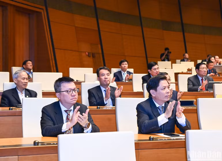 Các đại biểu khách mời tham dự Lễ bế mạc tại Hội trường Diên Hồng, Nhà Quốc hội.