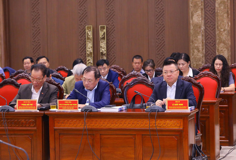 Các đại biểu dự hội thảo.