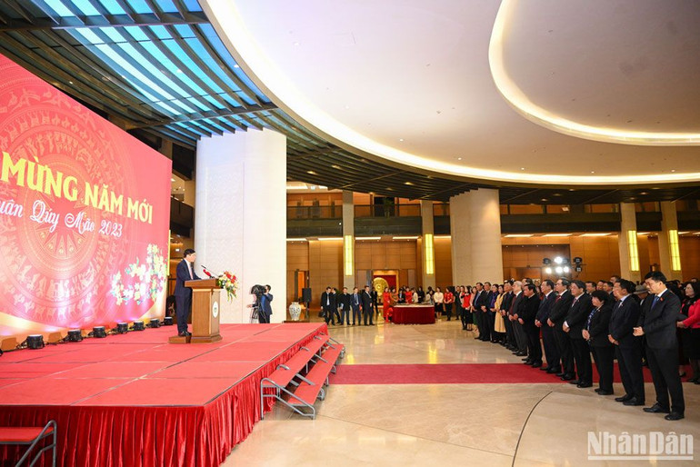 Quang cảnh buổi gặp mặt đầu Xuân Quý Mão tại Nhà Quốc hội. Quang cảnh buổi gặp mặt đầu Xuân Quý Mão tại Nhà Quốc hội.