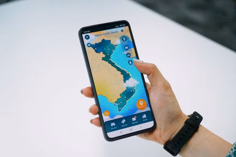 One S - Một Việt Nam thật khác được miêu tả như một cuốn nhật ký hành trình, cho phép người tham gia ghi lại các điểm đến trên khắp Việt Nam.