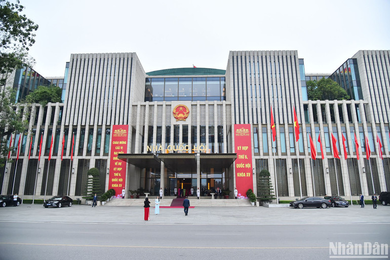 Theo dự kiến, kỳ họp lần này sẽ diễn ra theo 2 đợt. Đợt 1 từ ngày 23/10 đến 10/11, đợt 2 từ ngày 20/11 đến 28/11, theo hình thức họp tập trung với nhiều nội dung, quyết sách quan trọng.