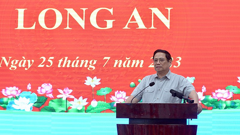 Thủ tướng Phạm Minh Chính phát biểu tại buổi làm việc với Ban Thường vụ Tỉnh ủy Long An.