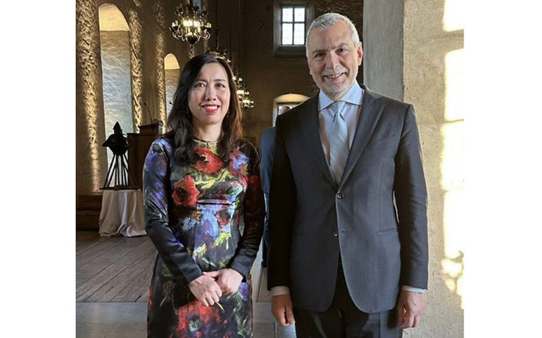 Thứ trưởng Lê Thị Thu Hằng và Tổng Thư ký Cơ quan đối ngoại của EU (EEAS) Stefano Sannino.