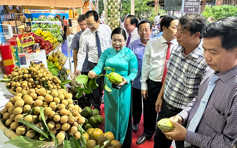 Hoạt động kết nối giao thương giới thiệu sản phẩm OCOP Sóc Trăng.