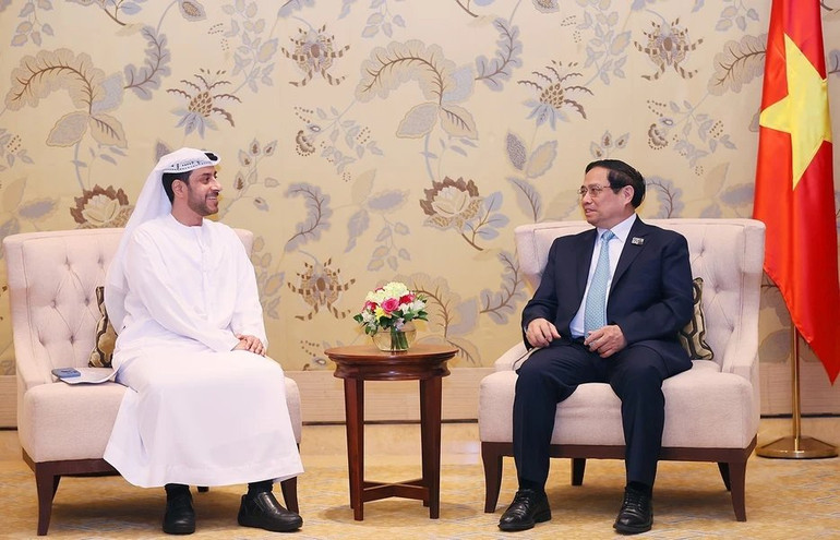 Thủ tướng Phạm Minh Chính tiếp lãnh đạo Tập đoàn Sirius UAE.