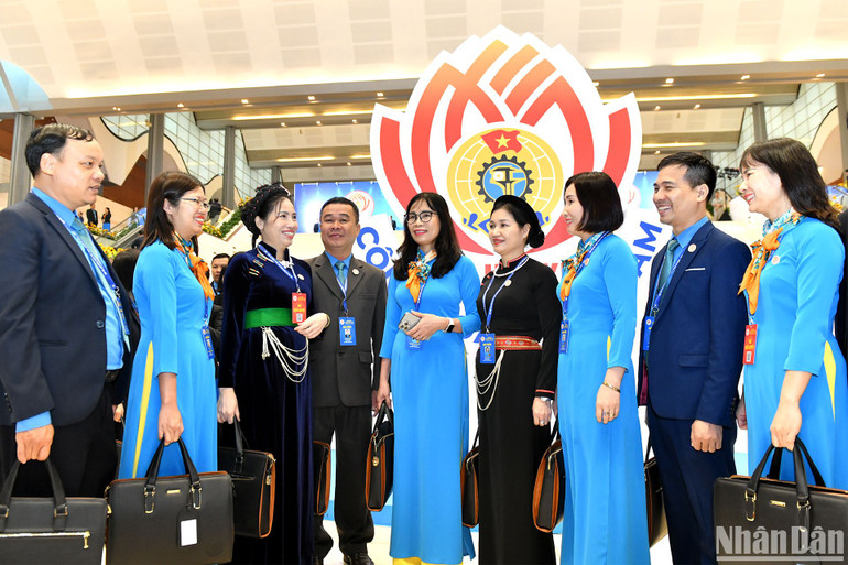 Các đại biểu tham dự Đại hội XIII Công đoàn Việt Nam.