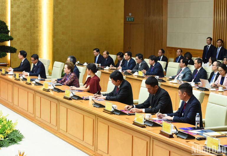Các đại biểu của Việt Nam tham dự hội nghị.