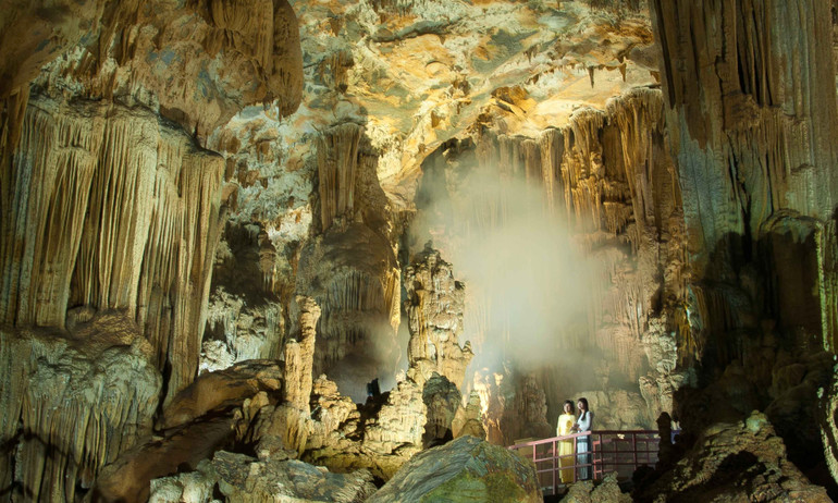 Động Tiên Sơn ở Quảng Bình vừa mới được đưa vào khai thác trở lại. (Ảnh: Hương Giang)