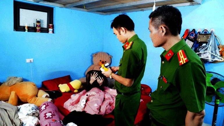 Kiểm tra 15 phòng ở tập thể nơi các nhân viên ăn ở, sinh hoạt. 3.jpg