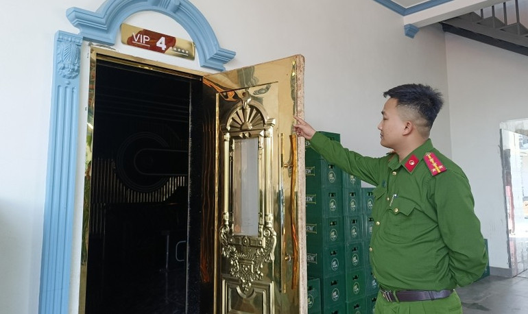 Phòng hát karaoke của gia đình bà Nguyễn Thị Thủy. img20250423103956.jpg