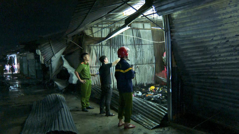 Điều tra nguyên nhân cháy. 05-luc-luong-chuc-nang-dieu-tra-nguyen-nhan-chay.jpg