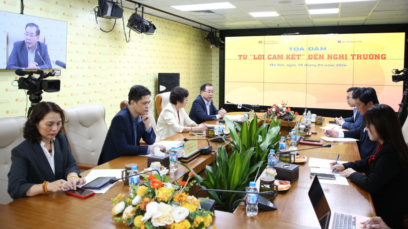 Quang cảnh tọa đàm.