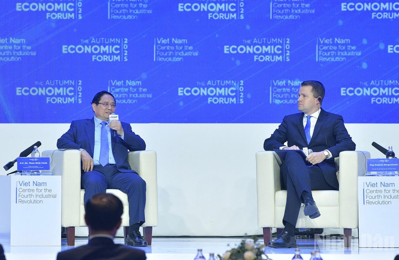 Thủ tướng Phạm Minh Chính tham dự Phiên đối thoại "60 phút cùng Thủ tướng Chính phủ Việt Nam". (Ảnh: THANH GIANG)