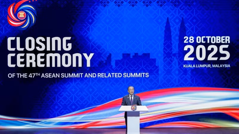 Thủ tướng Malaysia Anwar Ibrahim phát biểu bế mạc Hội nghị. (Ảnh: VGP/Nhật Bắc)