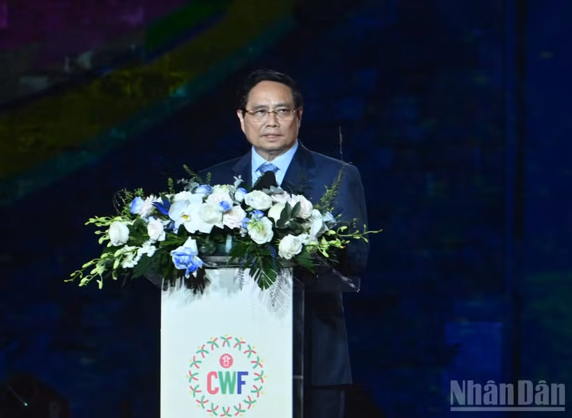 Thủ tướng Chính phủ Phạm Minh Chính phát biểu ý kiến tại Lễ hội Văn hóa Thế giới tại Hà Nội lần thứ nhất. (Ảnh: TRẦN HẢI) 