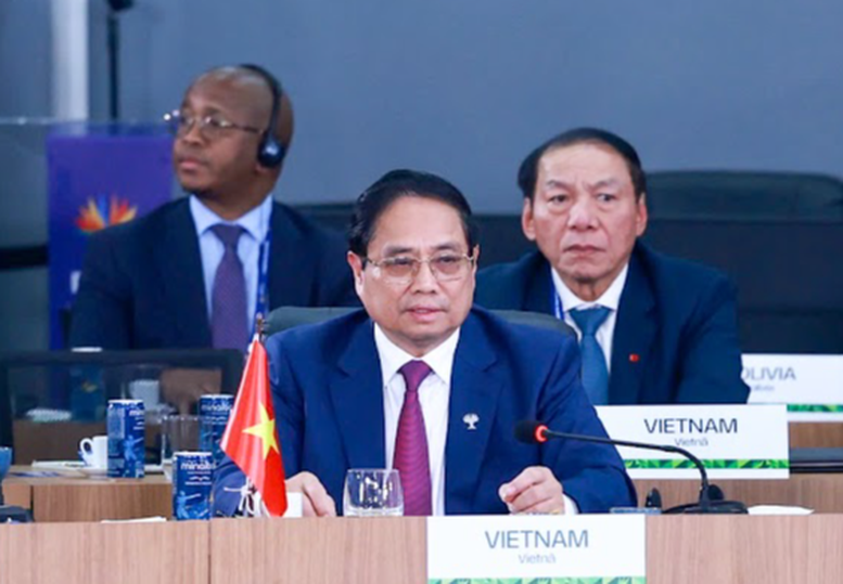 Thủ tướng Chính phủ Phạm Minh Chính phát biểu tại Phiên thảo luận cấp cao BRICS mở rộng về "Tăng cường chủ nghĩa đa phương, các vấn đề kinh tế-tài chính và trí tuệ nhân tạo". (Ảnh: VGP)