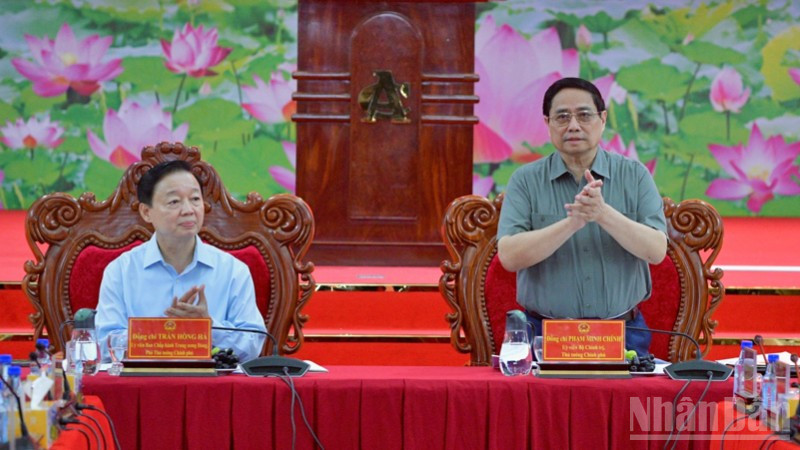 Thủ tướng Chính phủ Phạm Minh Chính chủ trì hội nghị. (Ảnh: THANH GIANG)