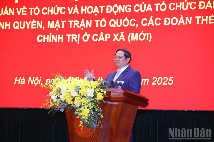 Thủ tướng Chính phủ Phạm Minh Chính phát biểu ý kiến tại hội nghị (Ảnh: TRẦN HẢI). 