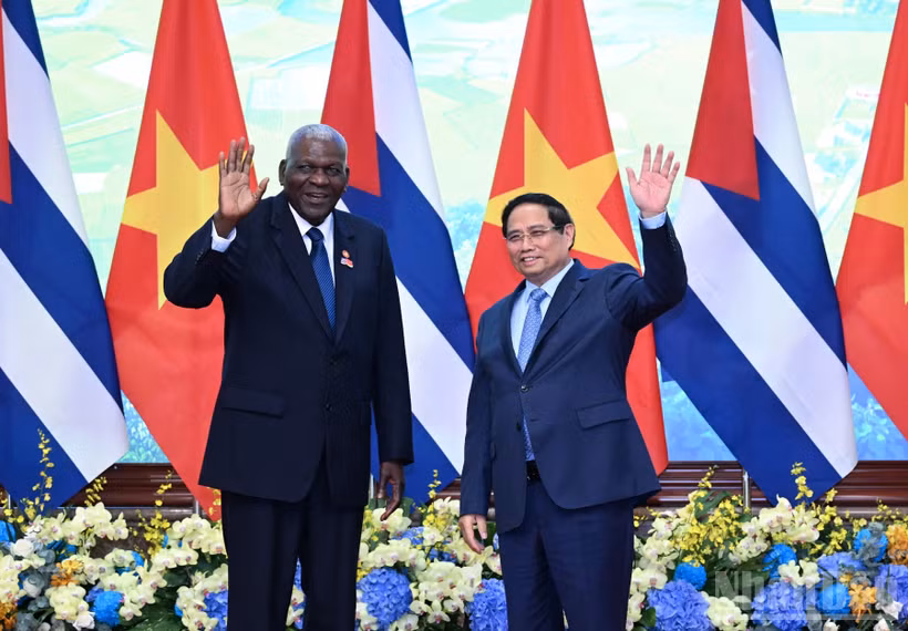 Thủ tướng Chính phủ Phạm Minh Chính và Chủ tịch Quốc hội Cuba Esteban Lazo Hernandez. (Ảnh: Trần Hải)