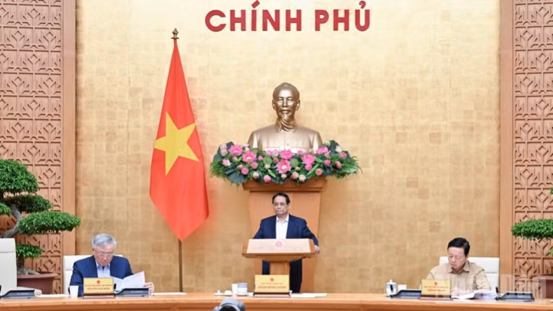 Thủ tướng Chính phủ Phạm Minh Chính chủ trì hội nghị trực tuyến của Chính phủ với các địa phương. (Ảnh: Trần Hải)