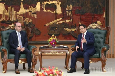 Thủ tướng Chính phủ Phạm Minh Chính tiếp Đại sứ Nhà nước Qatar tại Việt Nam Khalid Ali Abdullah Abel. (Ảnh: TRẦN HẢI)
