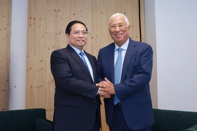 Thủ tướng Chính phủ Phạm Minh Chính và Chủ tịch Hội đồng châu Âu Antonio Costa. (Ảnh: Nhật Bắc/VGP)