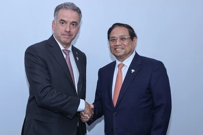 Thủ tướng Chính phủ Phạm Minh Chính hội kiến với Tổng thống Uruguay Yamandu Orsi. (Ảnh: VGP/NHẬT BẮC) 