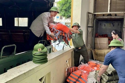 Công an tỉnh Ninh Bình chuẩn bị các thiết bị, vật tư sẵn sàng phòng chống, ứng phó với bão số 9.