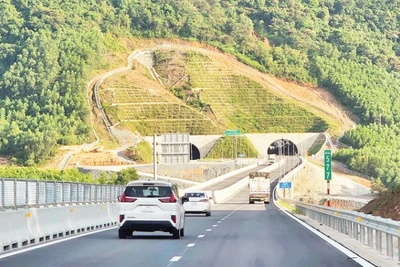Hầm Đèo Bụt, nằm trên đường cao tốc bắc-nam, do Tập đoàn Sơn Hải thi công. (Ảnh: NAM HẢI)