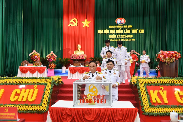 7-dai-hoi-bau-ban-chap-hanh-dang-bo-vung-5-hai-quan-nhiem-ky-2025-2030.jpg