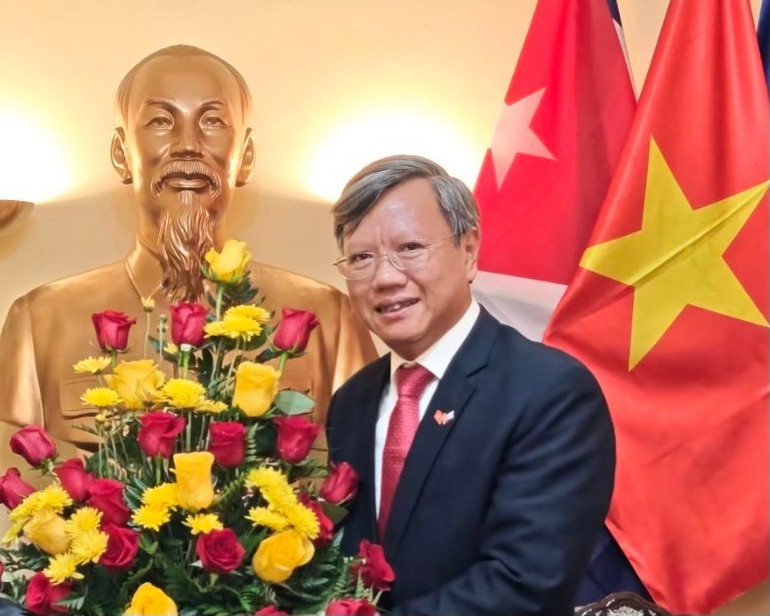 Đại sứ Việt Nam tại Cuba Lê Quang Long. daisulong.jpg