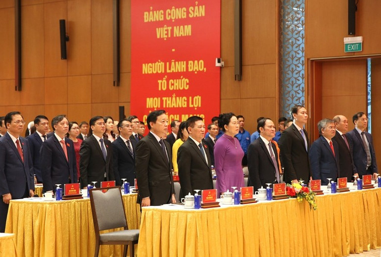 Phó Thủ tướng Trần Hồng Hà, Phó Thủ tướng Hồ Đức Phớc cùng các đại biểu dự Đại hội. (Ảnh: VGP/Nguyễn Hoàng) vpcp2.jpg
