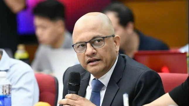 Tổng Giám đốc điều hành Suntory PepsiCo Việt Nam Ashish Joshi chia sẻ tại tọa đàm. (Ảnh: HOÀNG THẮNG) ht8-6700-7308.jpg
