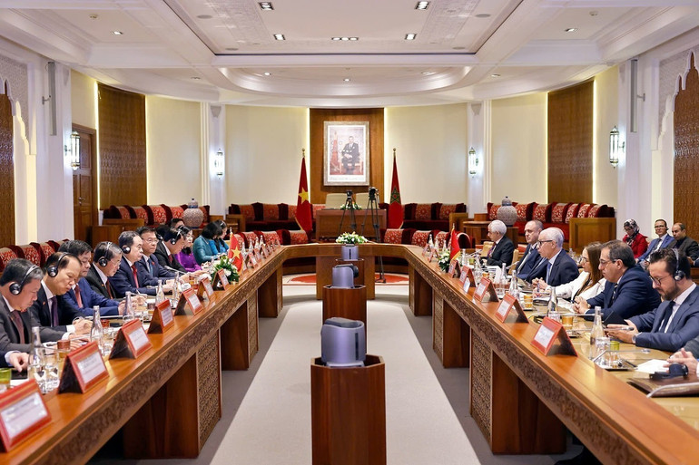 Chủ tịch Quốc hội Trần Thanh Mẫn hội đàm với Chủ tịch Hạ viện Morocco Rachid Talbi Alami. (Ảnh: TTXVN) vna-potal-chu-tich-quoc-hoi-tran-thanh-man-hoi-dam-voi-chu-tich-ha-vien-maroc-8171766.jpg
