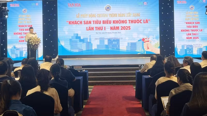 Quang cảnh lễ phát động.