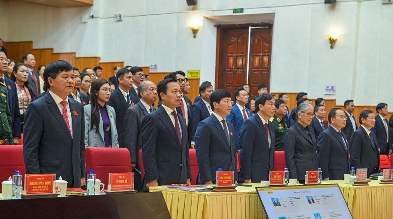 Đại biểu dự kỳ họp 28 của Hội đồng nhân dân tỉnh Điện Biên khóa XV, nhiệm kỳ 2021-2026.