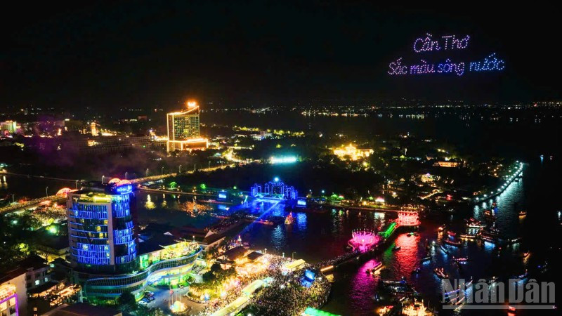 Năm Mới 2026 - Thế Giới Tưng Bừng Chào Đón Từ Quảng Trường Thời Đại Đến Các Thành Phố Lớn 5 Cần Thơ khai mạc Lễ hội Văn hóa Sông nước năm 2025 | Báo Nhân Dân điện tử