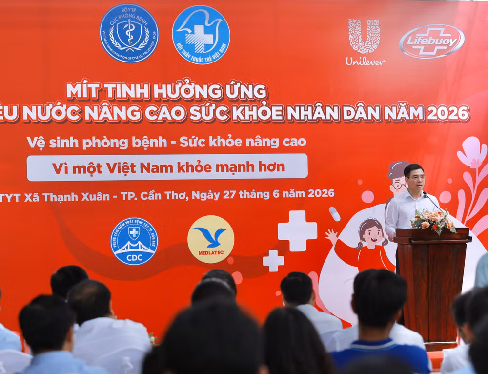 ts-bs-ha-anh-duc-chu-tich-hoi-thay-thuoc-tre-viet-nam-phat-bieu-khai-mac-tai-su-kien.jpg