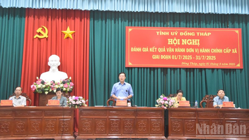 Lãnh đạo tỉnh Đồng Tháp phát biểu tại hội nghị.