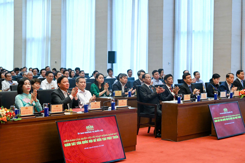 Các đại biểu dự Diễn đàn. (Ảnh: DUY LINH) z6878037034088-38d3eb324a764eb9e5d5abed17b2360b.jpg
