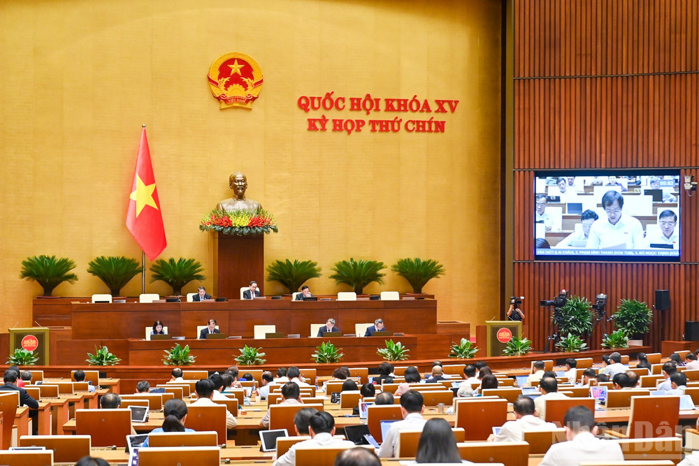 Quang cảnh phiên họp chiều 11/6. (Ảnh: DUY LINH) ndo_br_luat-xu-ly-vi-pham-hanh-chinh.jpg