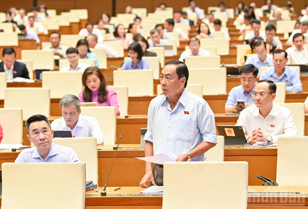 Đại biểu Phạm Văn Hòa (Đoàn Đồng Tháp). (Ảnh: DUY LINH) ndo_br_pham-van-hoa-dong-thap.jpg