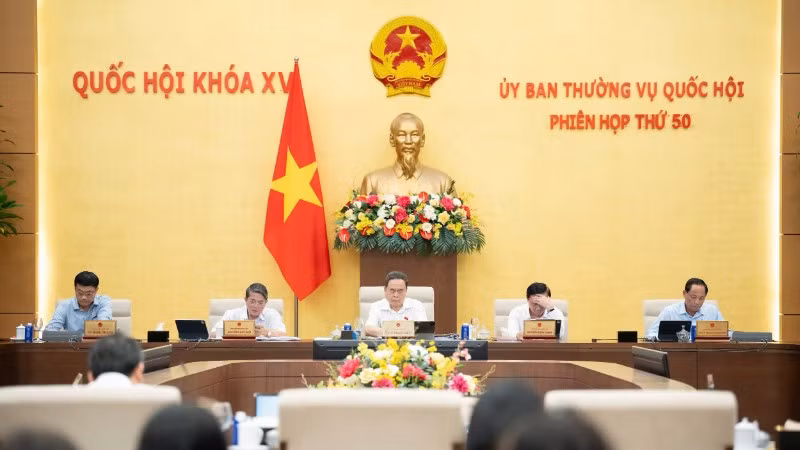 Phiên họp thứ 50 của Ủy ban Thường vụ Quốc hội. (Ảnh: DUY LINH)