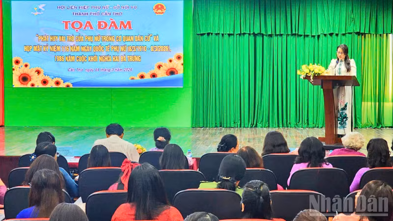 Quang cảnh họp mặt.